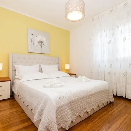 Apartament Emma *