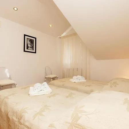 Emma Apartament