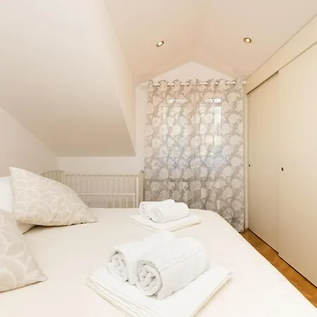 Apartament Emma