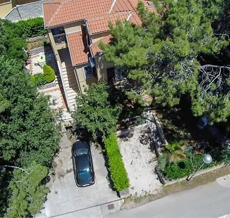 Emma * マリ・ロシニュ